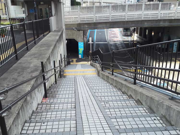 JR千葉駅　西口（ウェストリオ方面）ルート6