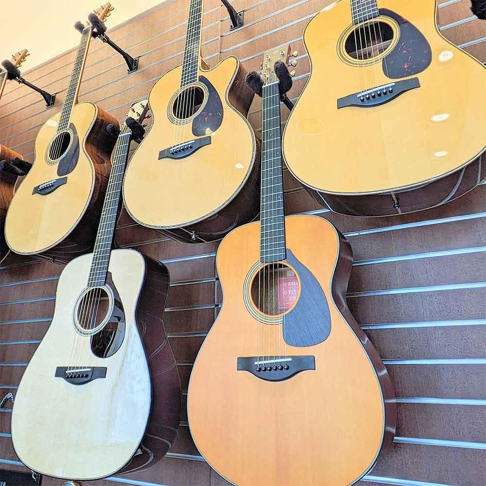 FEEL THE Yamaha Hand made acoustic guitars