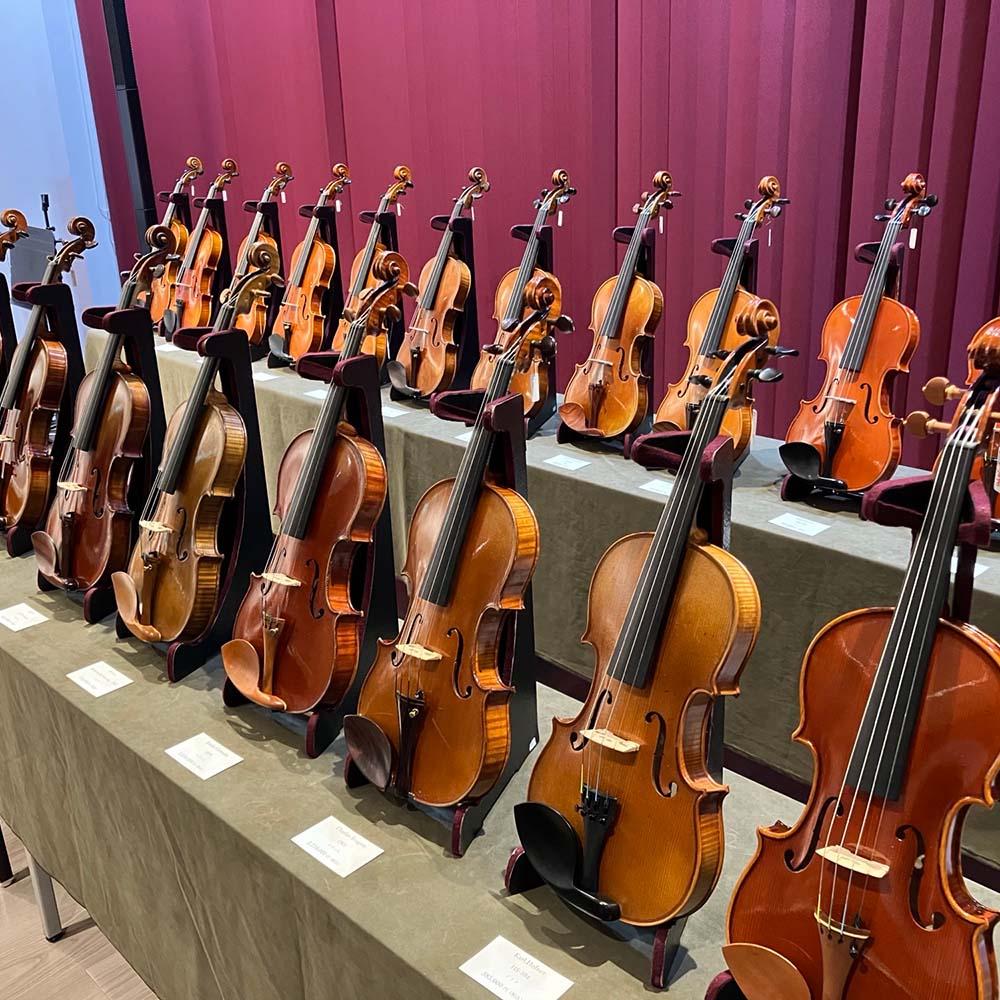 弓や楽器を変えると音色が変わる!? アコースティックもサイレント™シリーズも試せる弦楽器展示試奏会