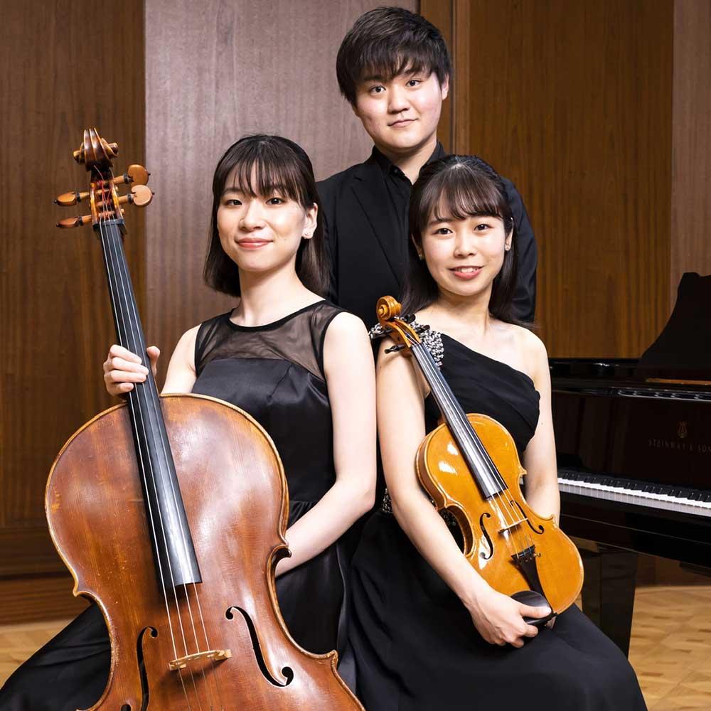 Portus Trio