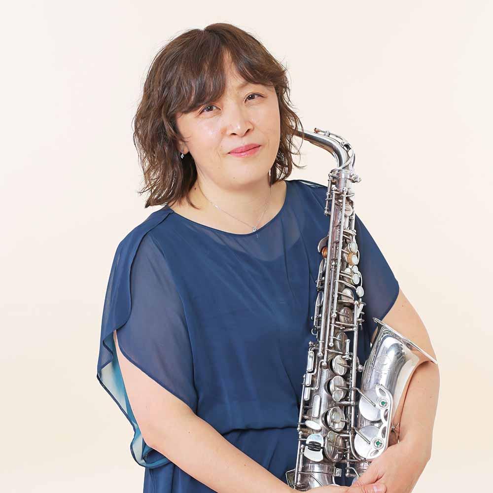 岩上 真紀(サクソフォン)