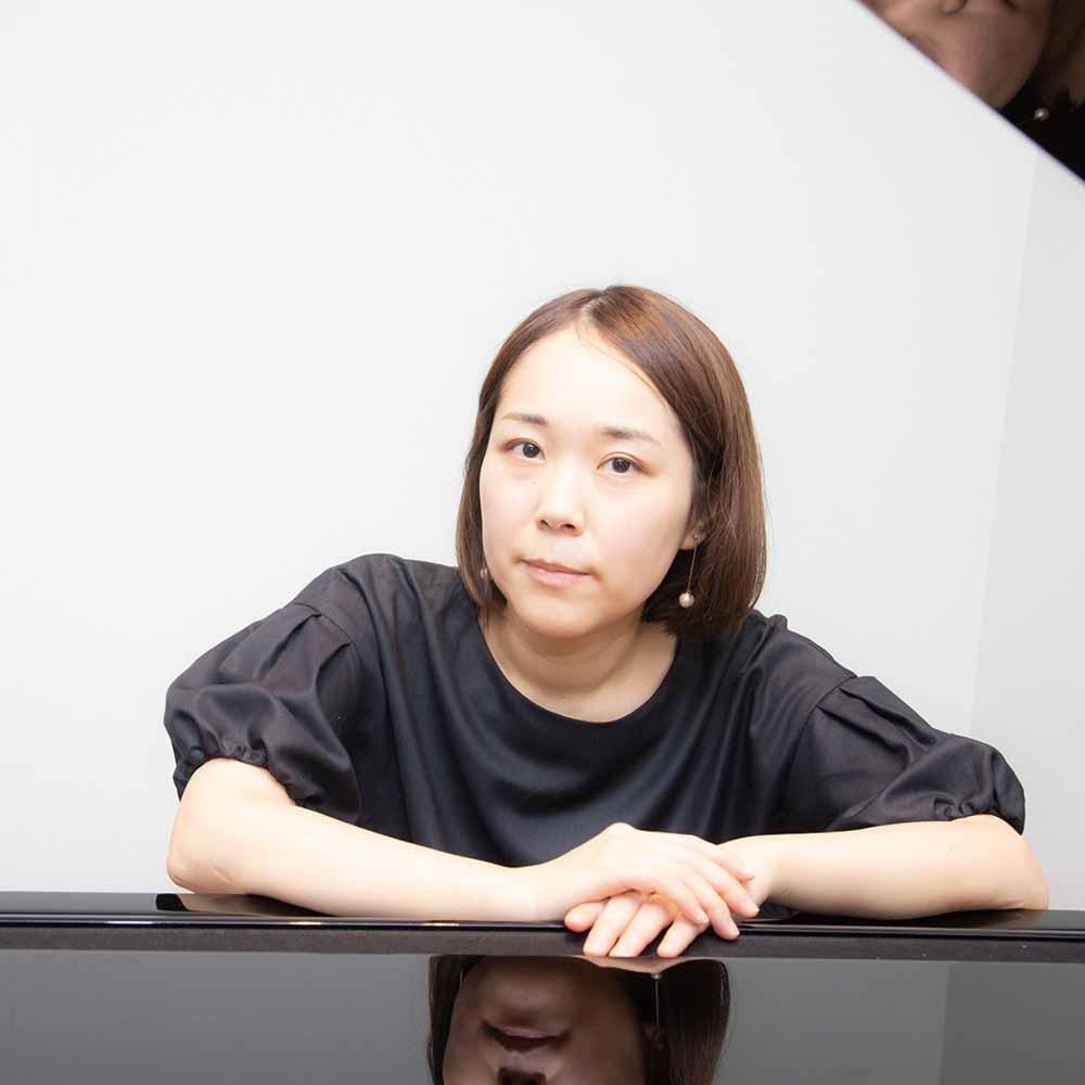 村越 愛子（ピアノ）