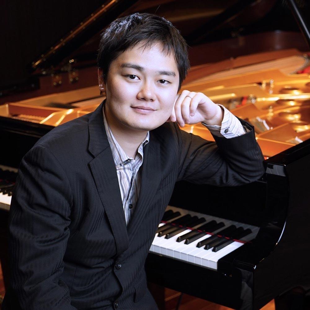 吉田 友昭（ピアノ）