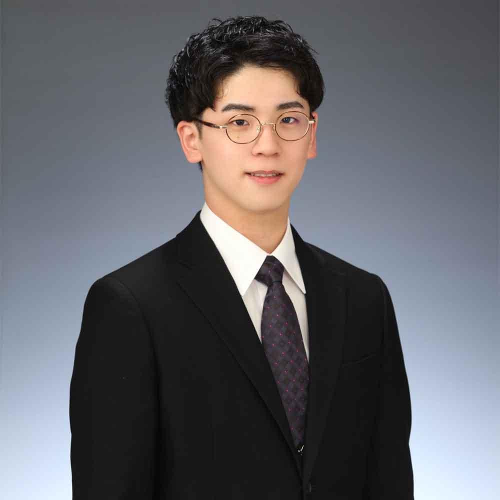 神原 雅治（ピアノ）