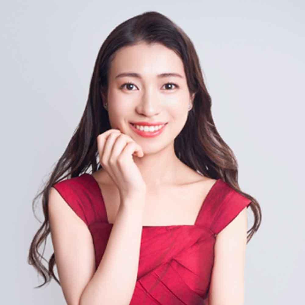 秋山 紗穂（ピアノ）