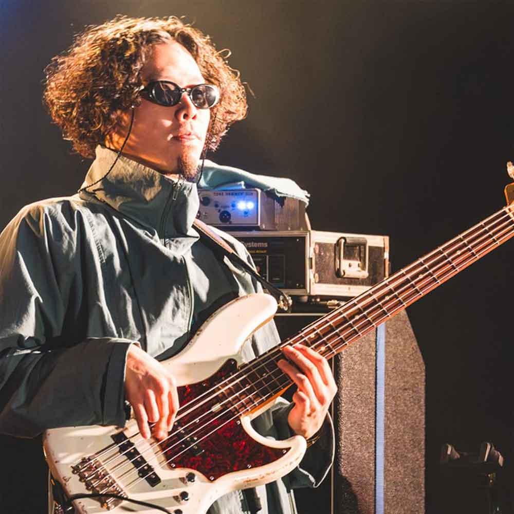 柳原 僚太（ベース）