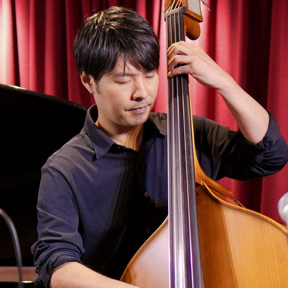 西尾 寛之（ベース）