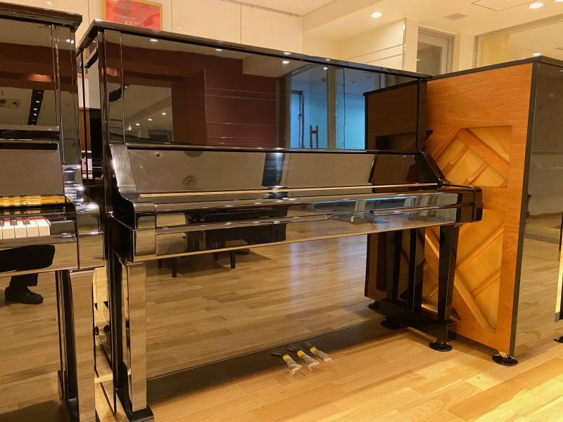 中古 ヤマハ  アップライトピアノ  UX