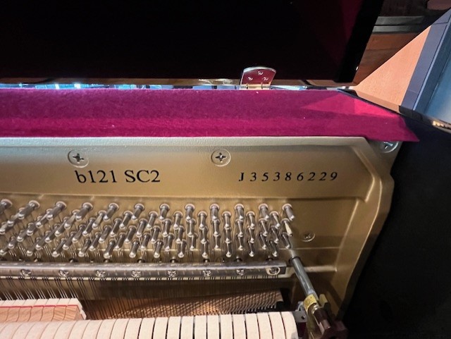 中古 ヤマハ  アップライトピアノ  b121SC2