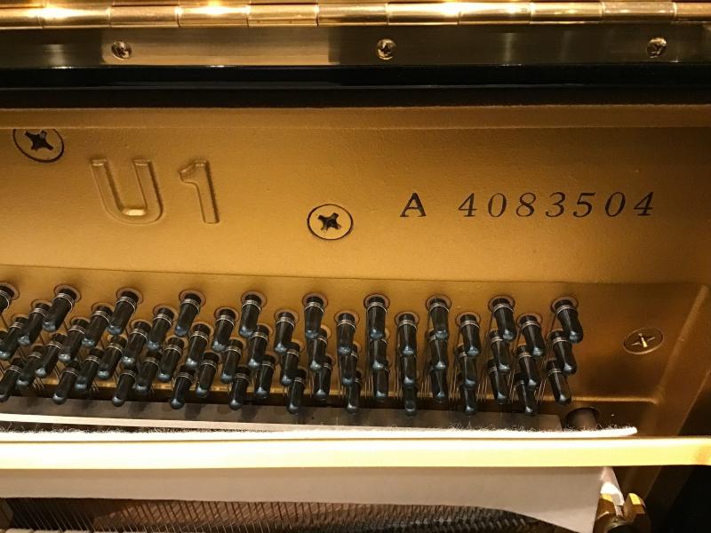 中古 ヤマハ  アップライトピアノ  U1A
