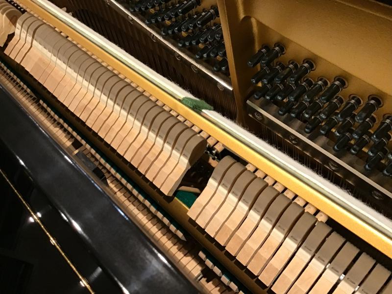 中古 ヤマハ  アップライトピアノ  U1A