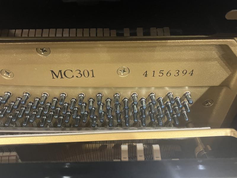 中古 ヤマハ  アップライトピアノ  MC301