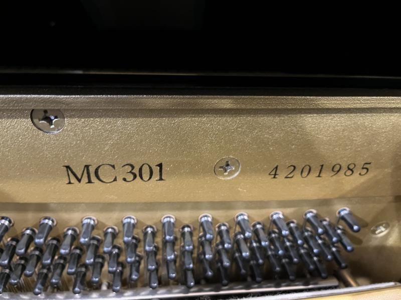 中古 ヤマハ  アップライトピアノ  MC301