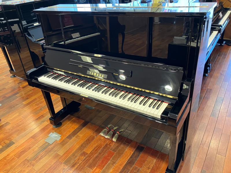 ヤマハアップライトピアノU3 H - 鍵盤楽器