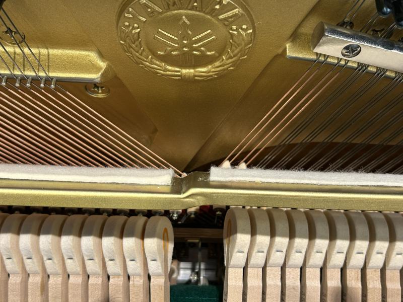 中古 ヤマハ  アップライトピアノ  U1A