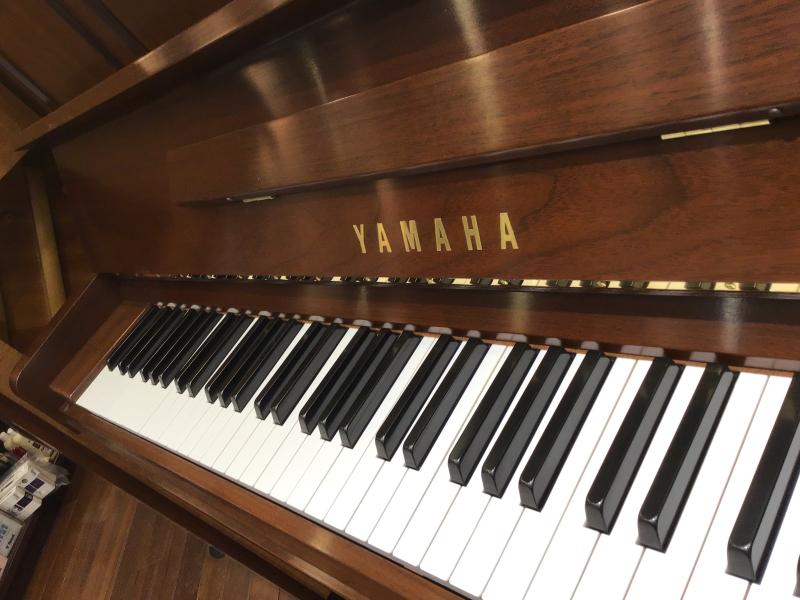 中古 ヤマハ アップライトピアノ U30Wn