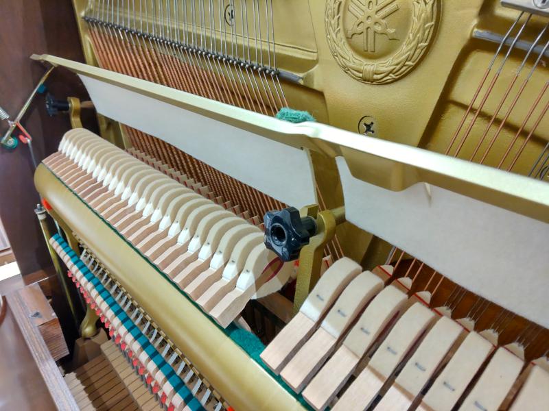 中古 ヤマハ  アップライトピアノ  U30Wn