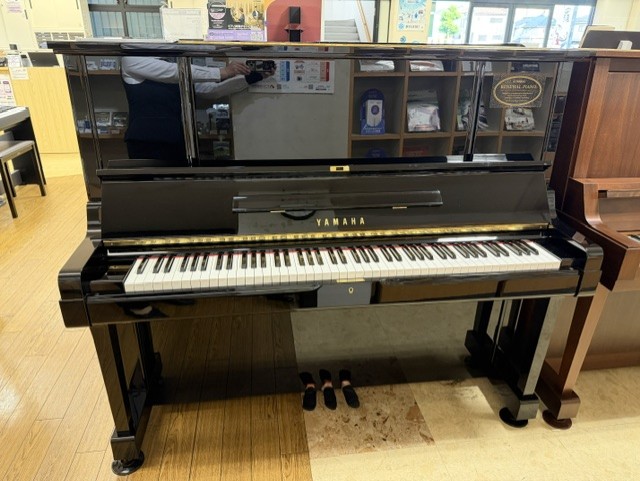 中古 ヤマハ アップライトピアノ UX3