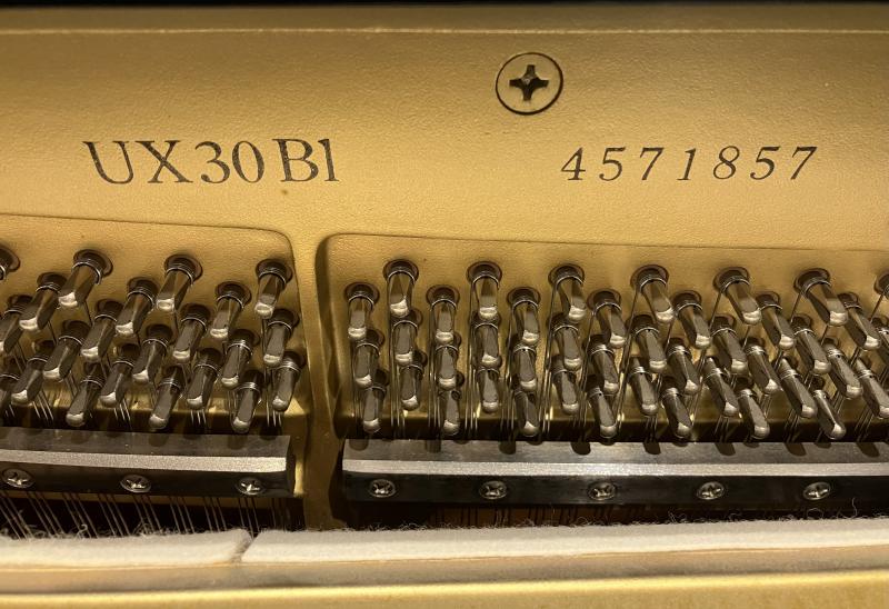 中古 ヤマハ  アップライトピアノ  UX30BL