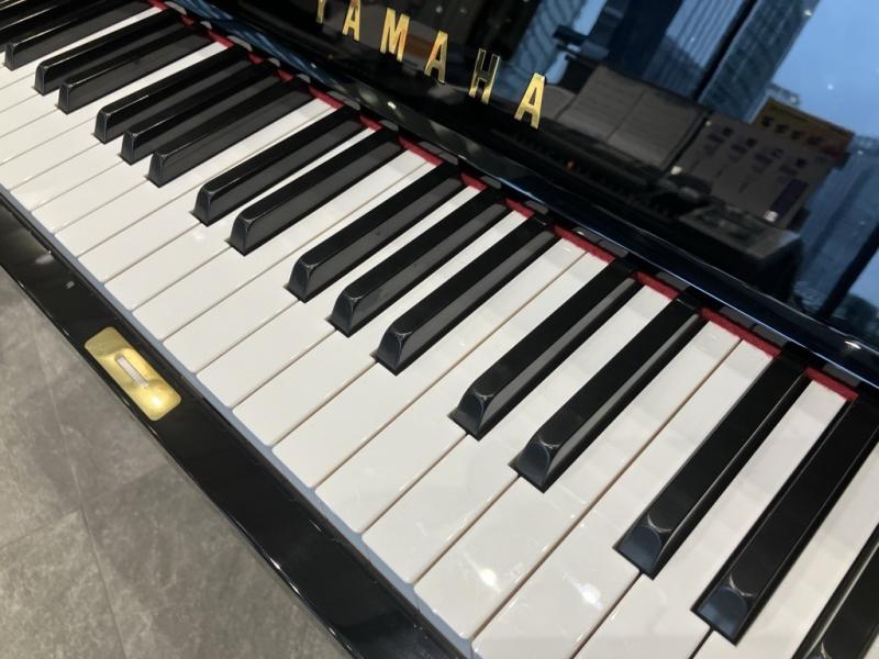 中古 ヤマハ アップライトピアノ UX50BL