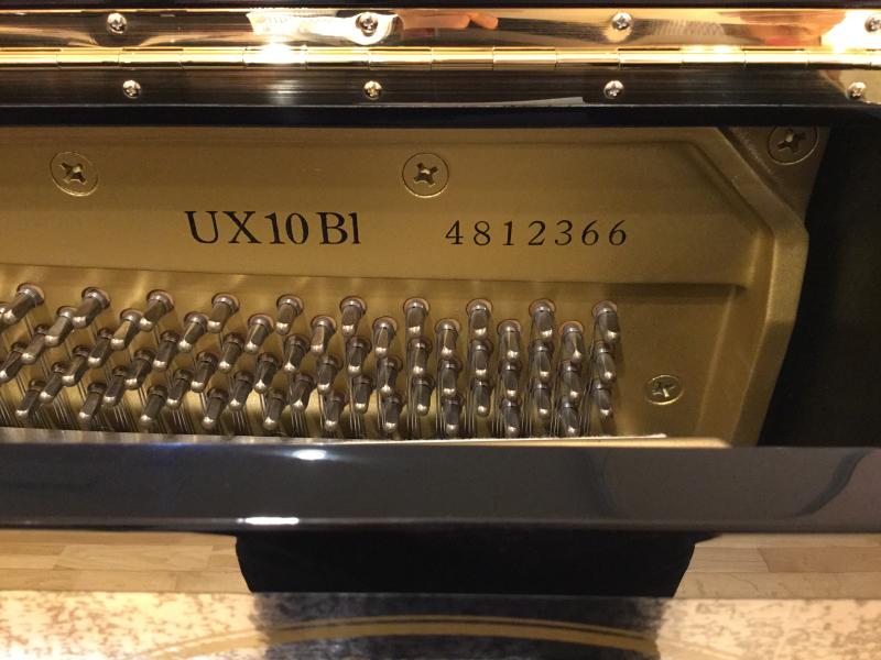 中古 ヤマハ  アップライトピアノ  UX10BL