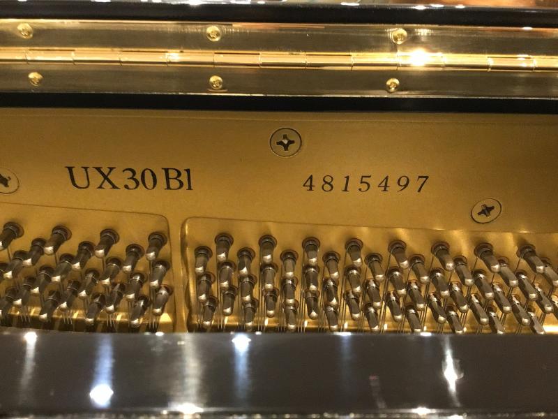 中古 ヤマハ  アップライトピアノ  UX30BL