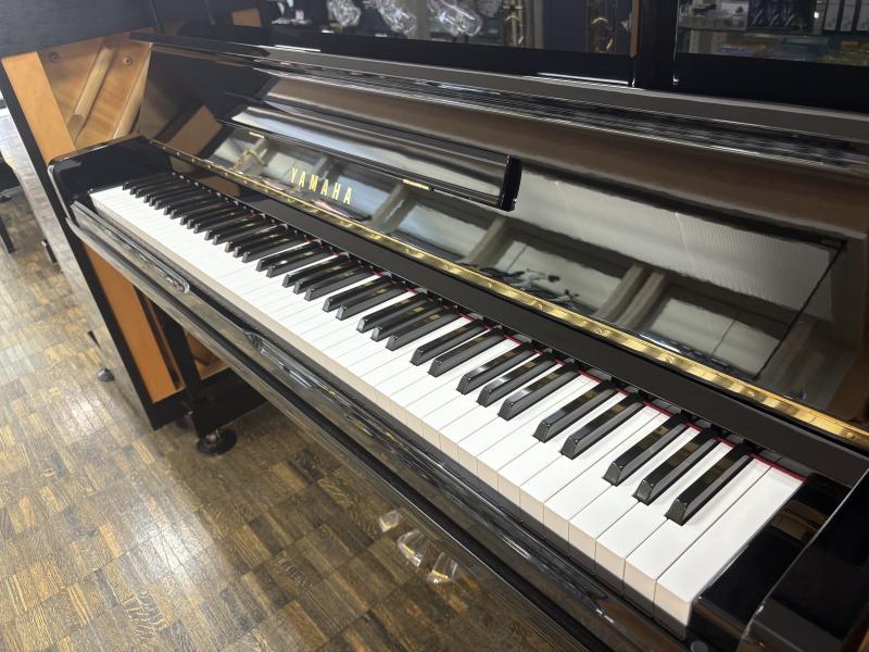 中古 ヤマハ アップライトピアノ UX10BL