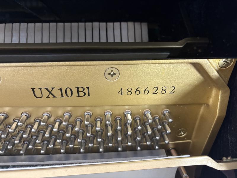中古 ヤマハ アップライトピアノ UX10BL