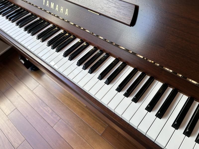 中古 ヤマハ  アップライトピアノ  MC10WnC