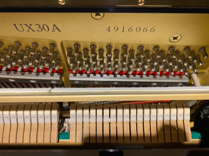 中古 ヤマハ  アップライトピアノ  UX30A