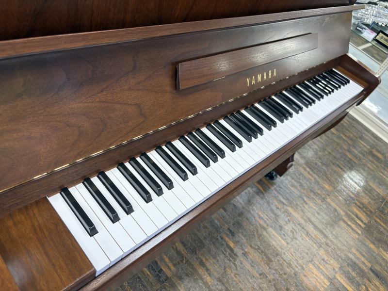 中古 ヤマハ  アップライトピアノ  MC1AWnc