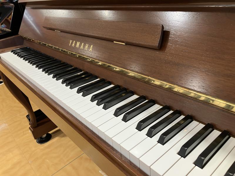 中古 ヤマハ  アップライトピアノ  MC1AWnC