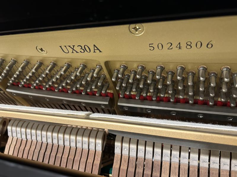 中古 ヤマハ  アップライトピアノ  UX30A