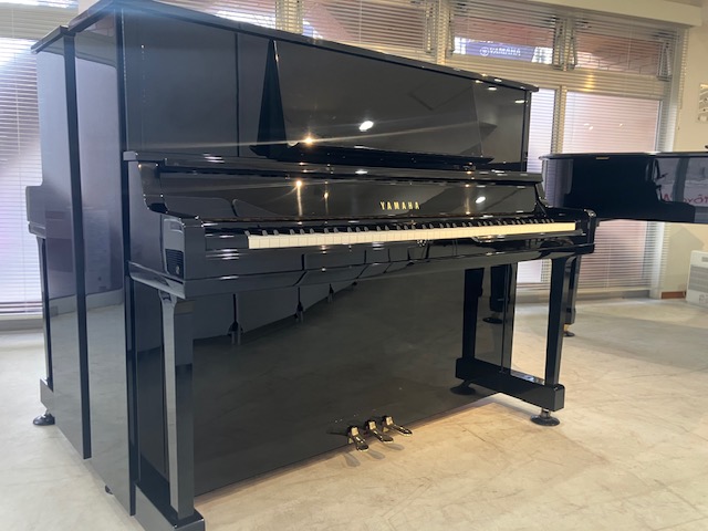 中古 ヤマハ アップライトピアノ UX10A