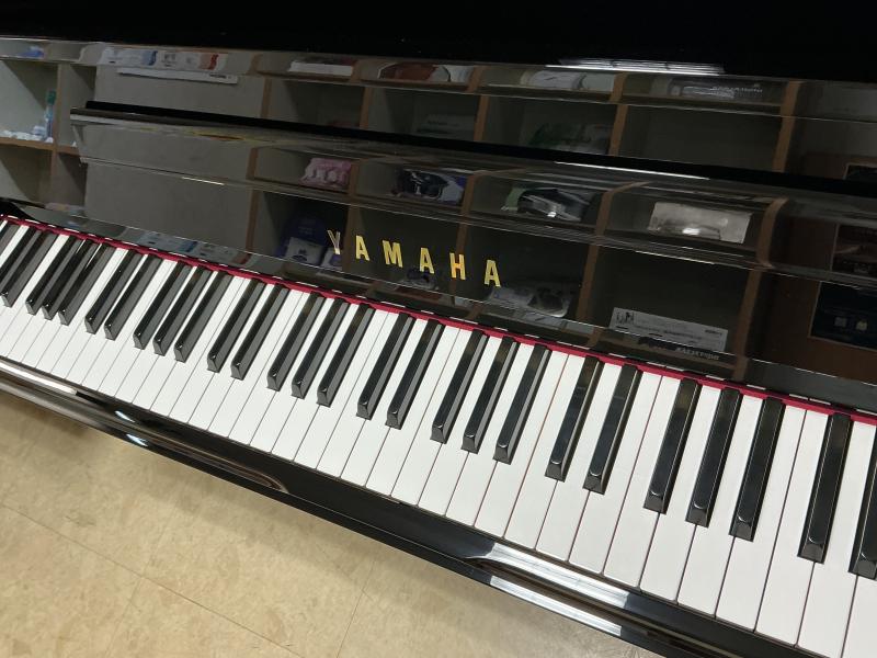 中古 ヤマハ  アップライトピアノ  U10A