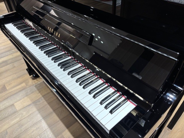 中古 ヤマハ  アップライトピアノ  U10A