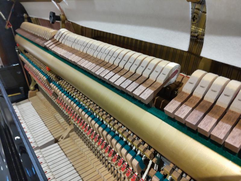 中古 ヤマハ  アップライトピアノ  UX30A