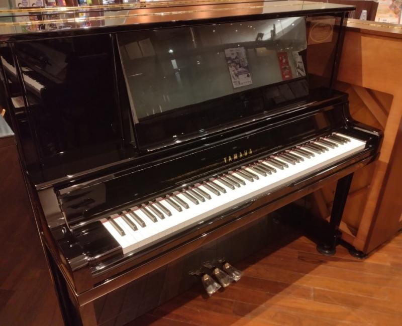 中古 ヤマハ アップライトピアノ UX30A