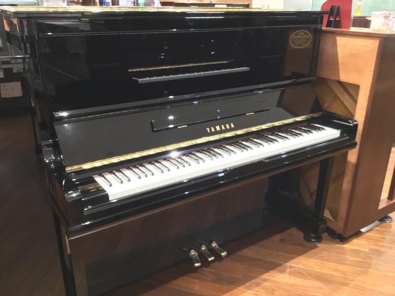 中古 ヤマハ アップライトピアノ U30A
