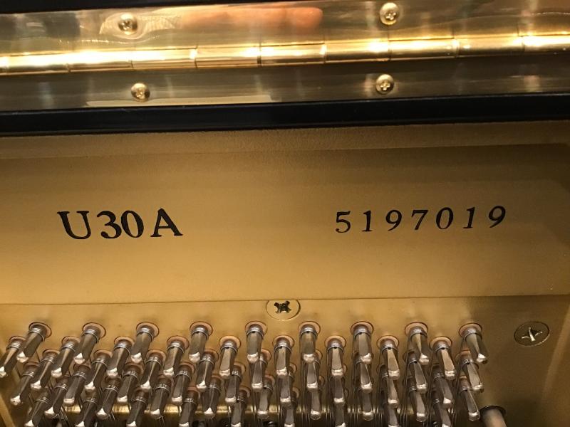中古 ヤマハ  アップライトピアノ  U30A