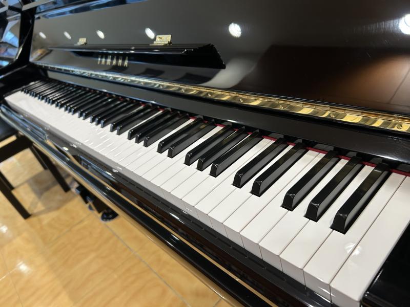 中古 ヤマハ  アップライトピアノ  U30A