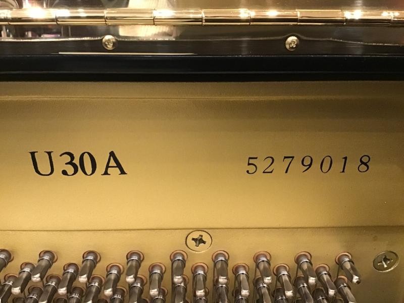 中古 ヤマハ  アップライトピアノ  U30A