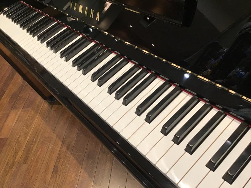 中古 ヤマハ  アップライトピアノ  U30A