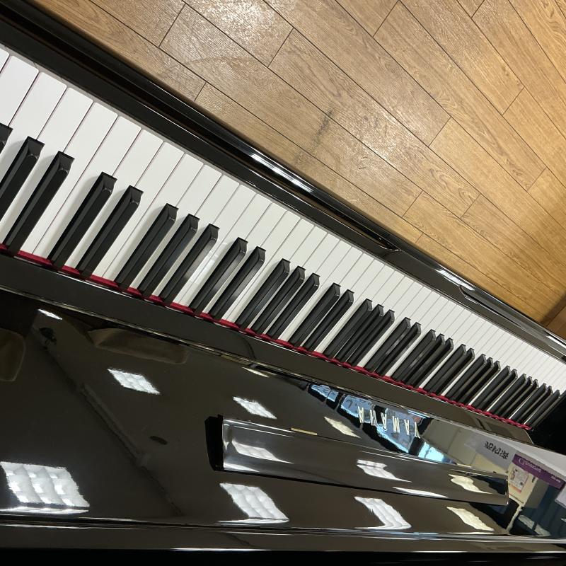 中古 ヤマハ  アップライトピアノ  U30A