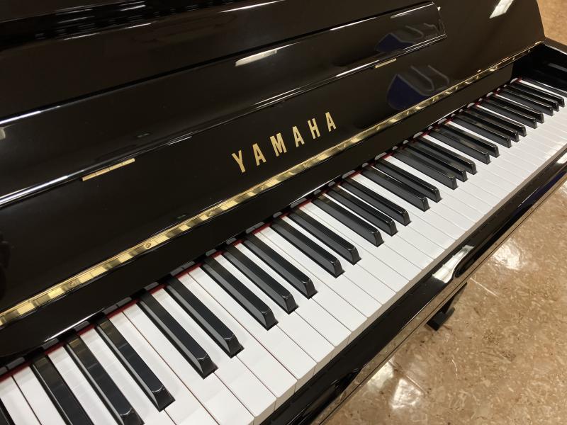 中古 ヤマハ  アップライトピアノ  U300