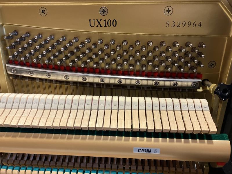 中古 ヤマハ  アップライトピアノ  UX100