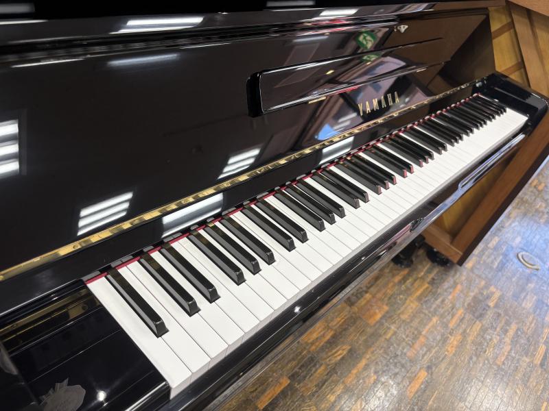 中古 ヤマハ アップライトピアノ U300