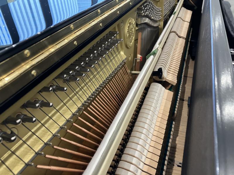 中古 ヤマハ  アップライトピアノ  U300