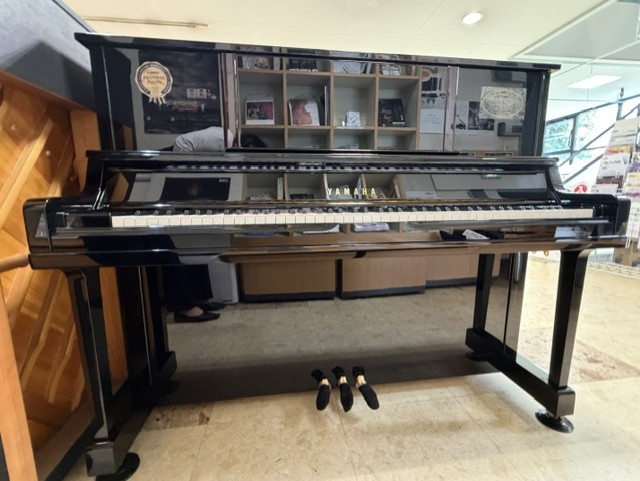 中古 ヤマハ アップライトピアノ UX100