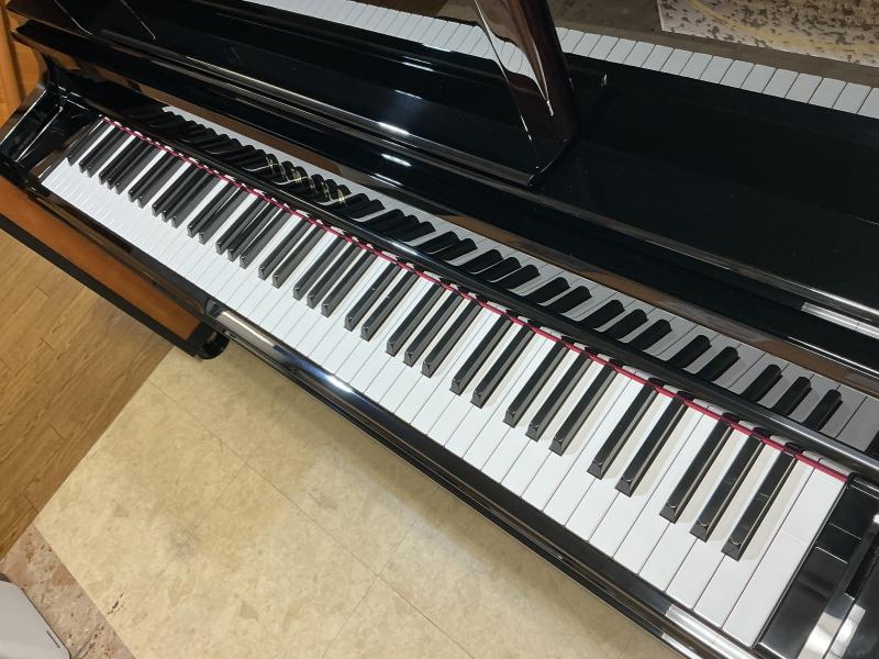 中古 ヤマハ  アップライトピアノ  UX100